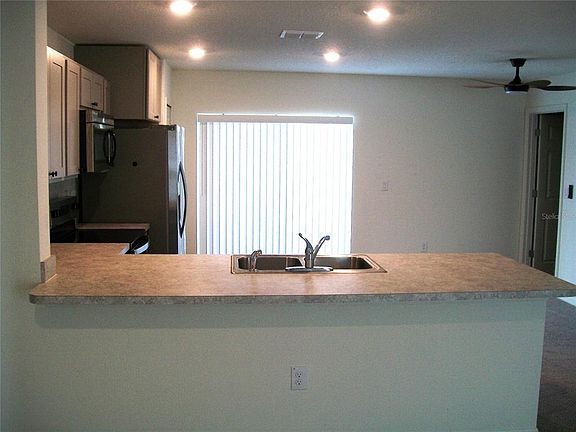 4th image of 4061 SW 133rd Ln