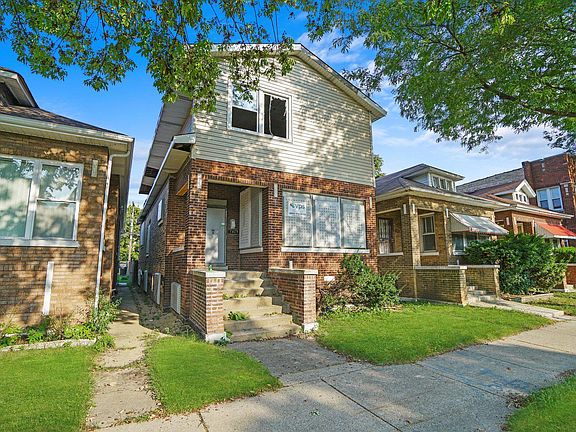 4th image of 7413 S Martin Luther King Dr