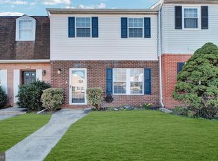 18077 Olde Port Ln, Triangle, VA 22172