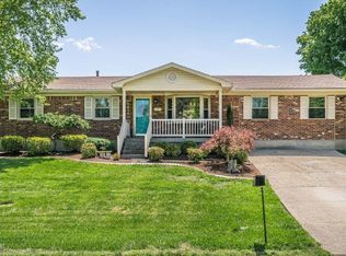 5820 Bocagrande Dr, Louisville, KY 40219