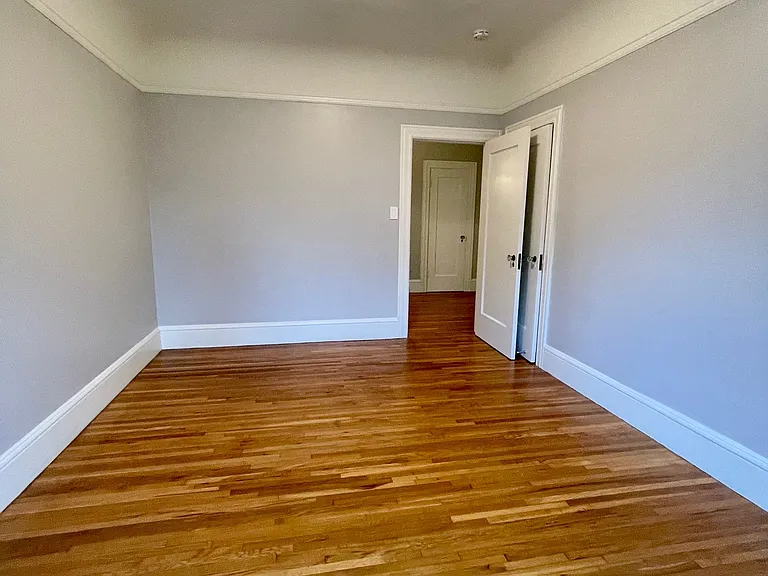 2070 Fell St #8 — Photo 10