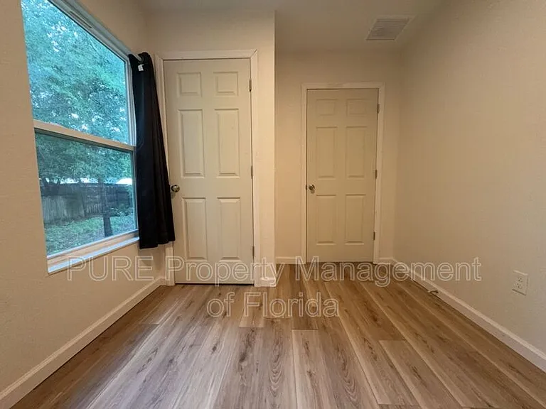 11330 NE 66th Ln — Photo 41