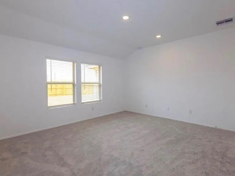 7907 Elk Grove Ln — Photo 11