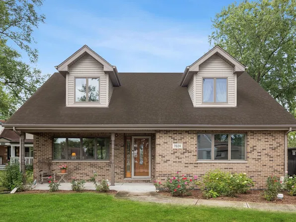 7024 Garden Ln, Bridgeview, IL 60455