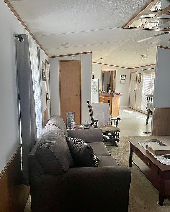 1st image of 250 Maplecrest Dr #250