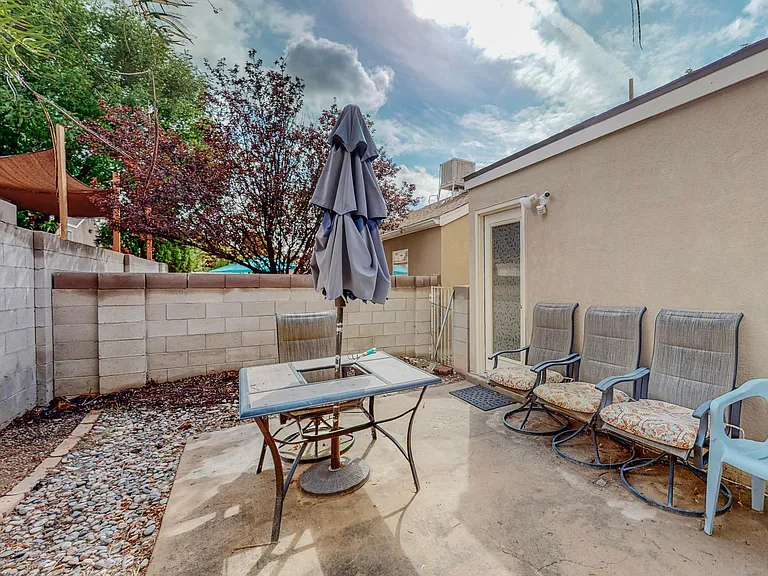 10728 Hatch Dr NW — Photo 32