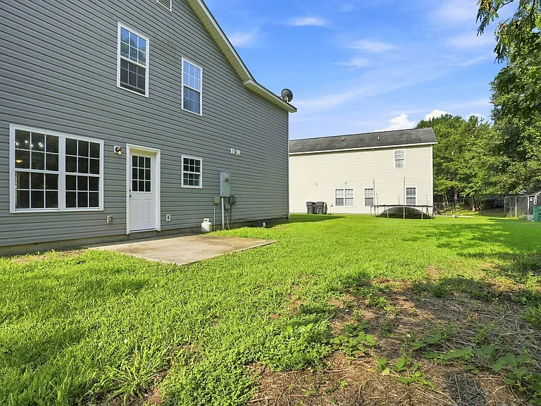 926 Oakshire Cir — Photo 36