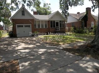 5611 Perry St, Jacksonville, FL 32208