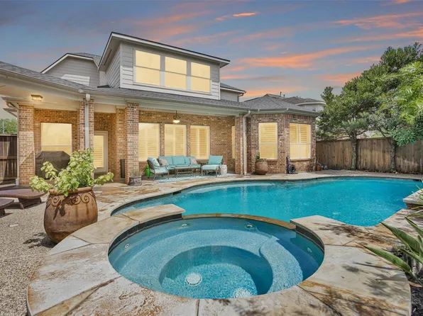 6910 Lotus Creek Ct, Spring, TX 77379
