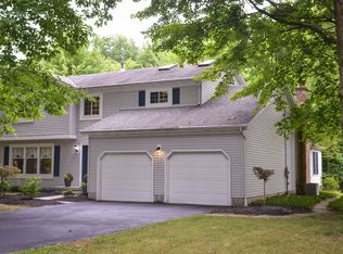 2971 Whispering Pines Dr, Canfield, OH