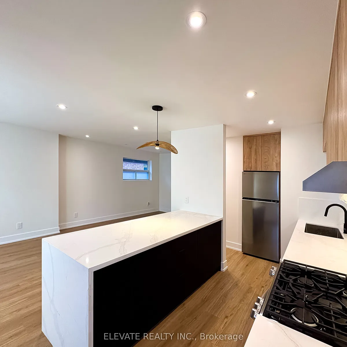 Building Photo - 275 Mortimer Ave #A