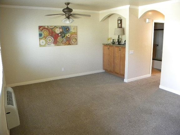 4th image of 3661 43rd St Unit 6