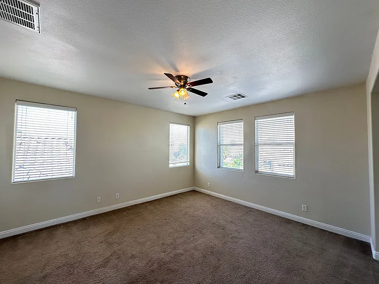 197 Spring Hollow Dr — Photo 17