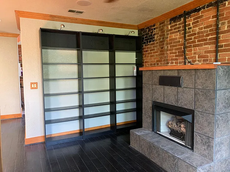 Main bedroom.