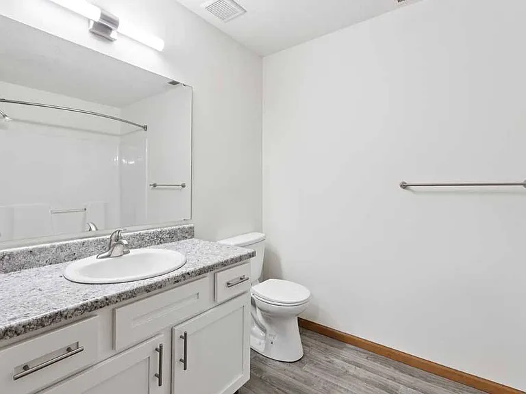 Northridge Heights Apartments — Photo 119