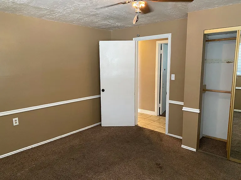 787 Lindsay St — Photo 8