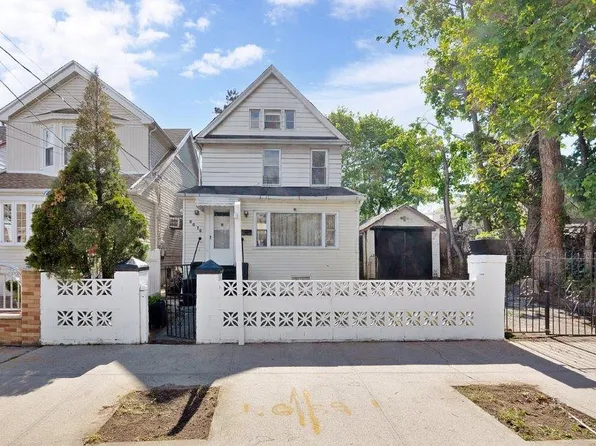 90-16 198th St, Hollis, NY 11423