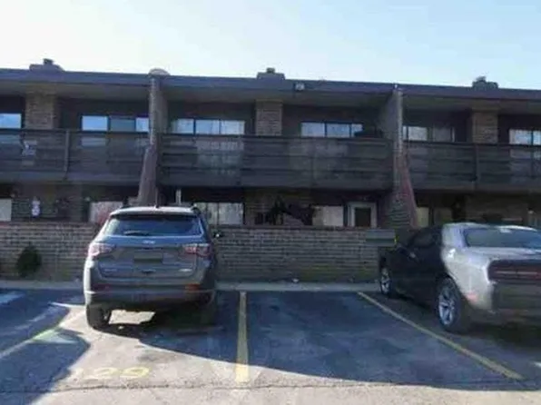 1306 Kenneth Cir, Elgin, IL 60120