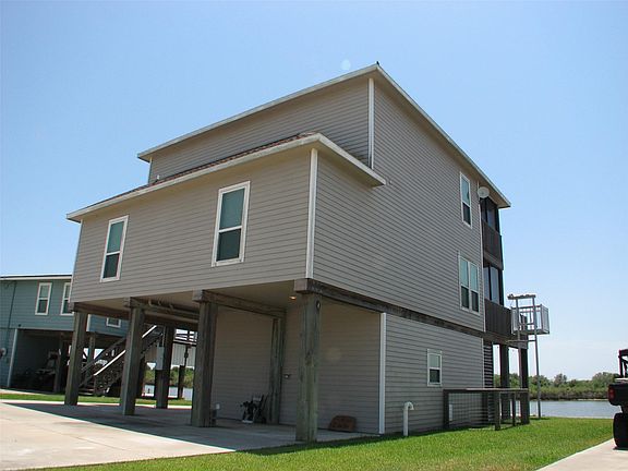 3rd image of 32 Trout Ln