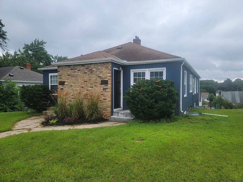 1st image of 4327 Bloomington Ave