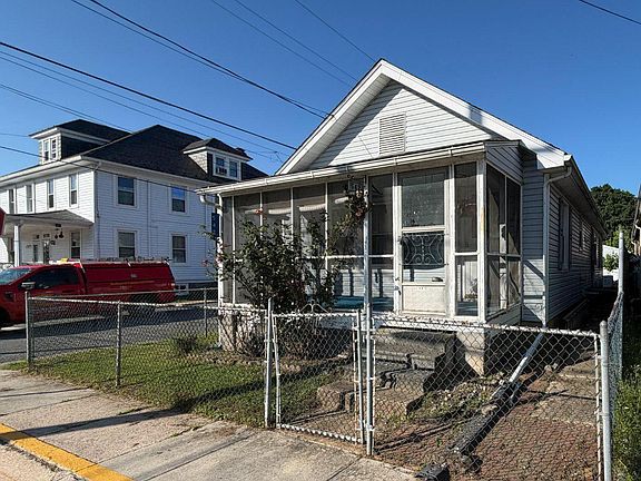 2nd image of 542 Susquehanna Ave