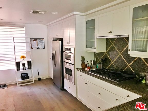 3rd image of 5831 Seawalk Dr Unit 132