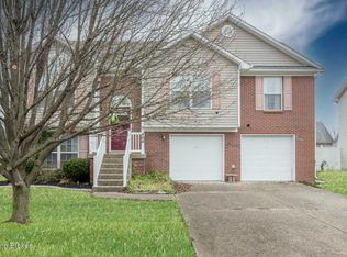 464 Lakes Of Dogwood Blvd, Shepherdsville, KY 40165