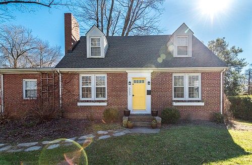 1st image of 5233 Bassett Ave