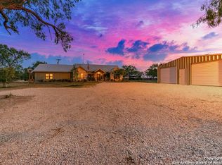1277 State Highway 173, Bigfoot, TX 78005