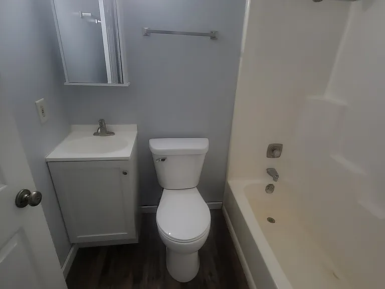425 10th St N #1 — Photo 7