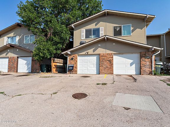 2nd image of 2410 Nogales Way