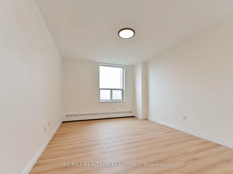 19 Four Winds Dr #602 — Photo 17