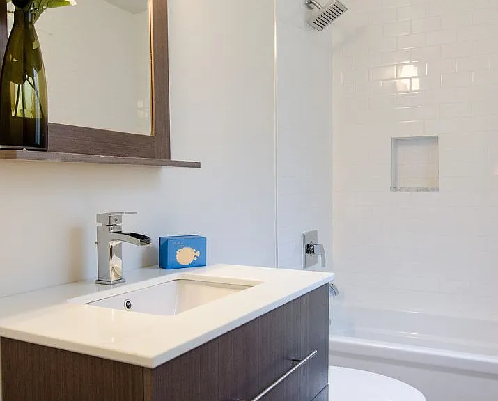 1115 Lake Washington Blvd S — Photo 8