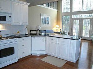 4th image of 4992 Waterford Ln
