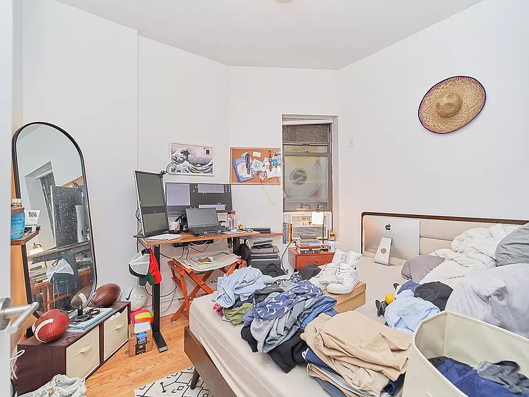 236 E 33rd St #3B — Photo 5