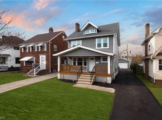 956 Nela View Rd, Cleveland Heights, OH 44112