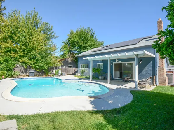 1145 Woodvale Dr, Dixon, CA 95620