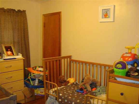 4th image of 3730 Avalon Ave