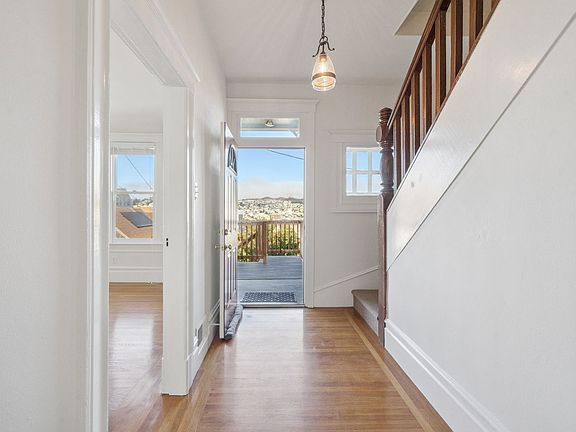 5th image of 29 Montcalm St