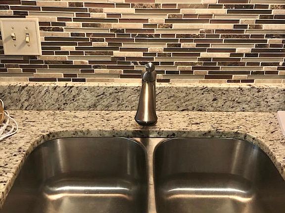5th image of 6488 Evergreen Dr