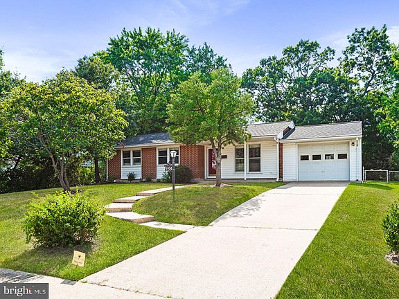 4th image of 5904 La Vista Dr