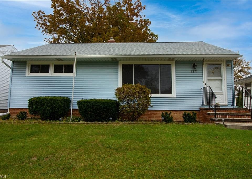 1st image of 4371 W 182nd St
