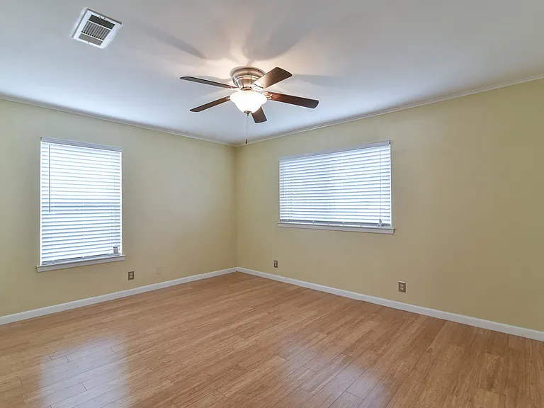 7233 Overhill Rd — Photo 24