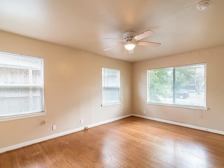 9718 Pine Lake Dr — Photo 25