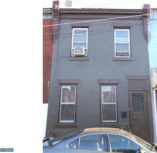 1st image of 930 W Schiller St