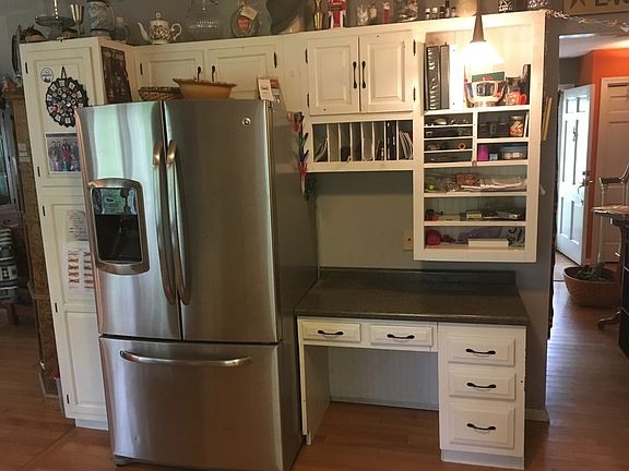 Refridgerator