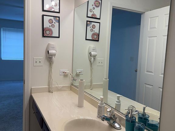 4th image of 133 Heather Glen Dr