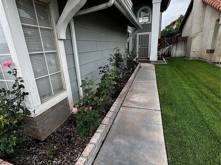 1195 Bautista Ln — Photo 2