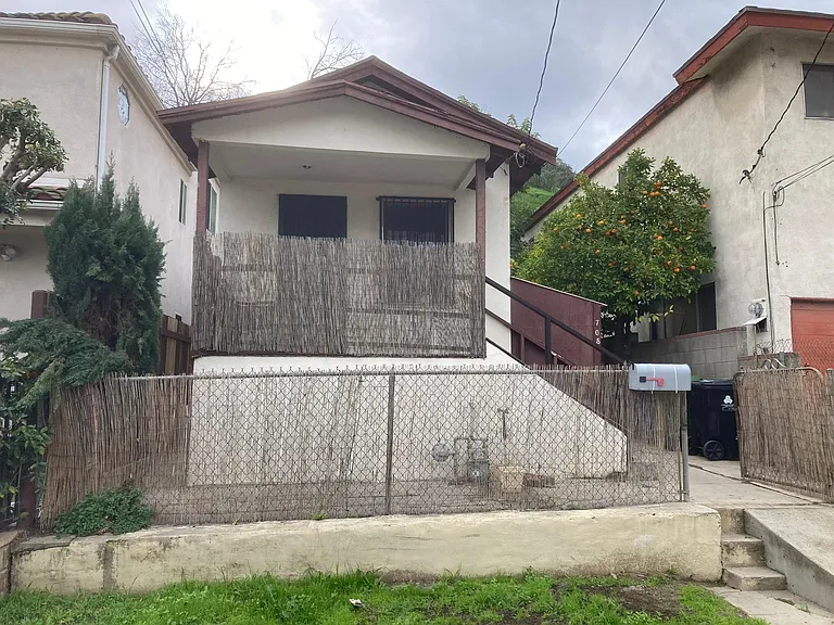 708 Amador St — Photo 16