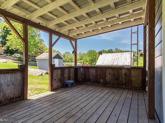 3rd image of 11316 Highland School Rd